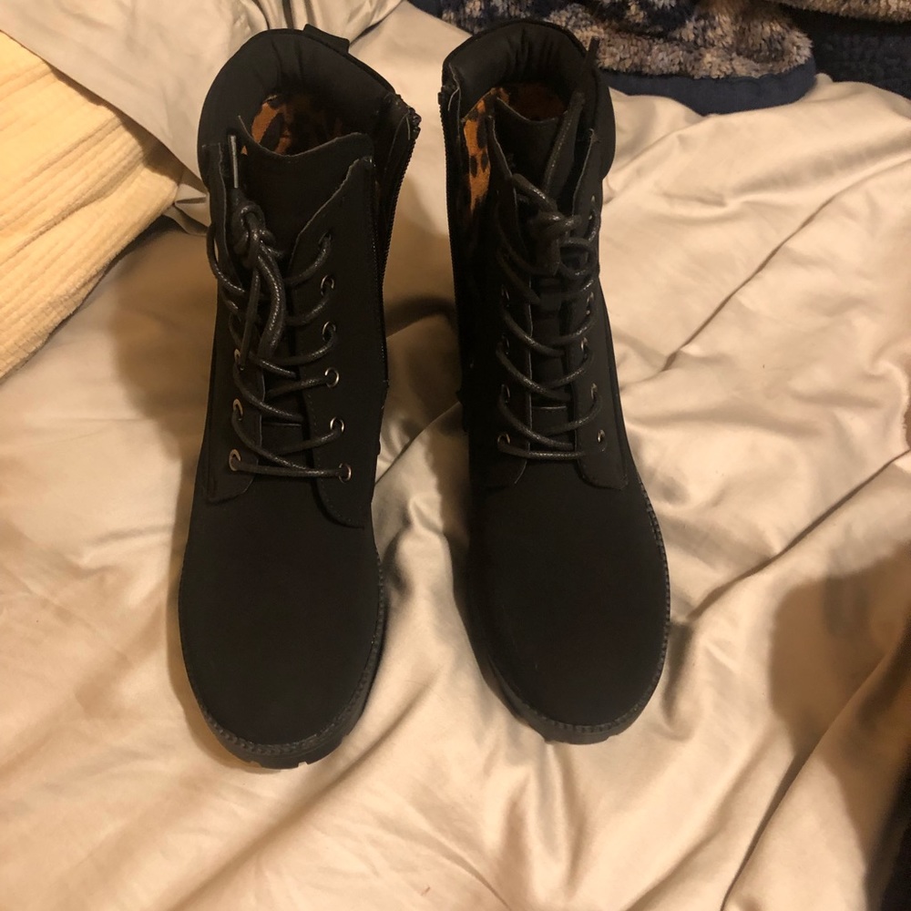sofia taylor boots - Picture 2 of 4